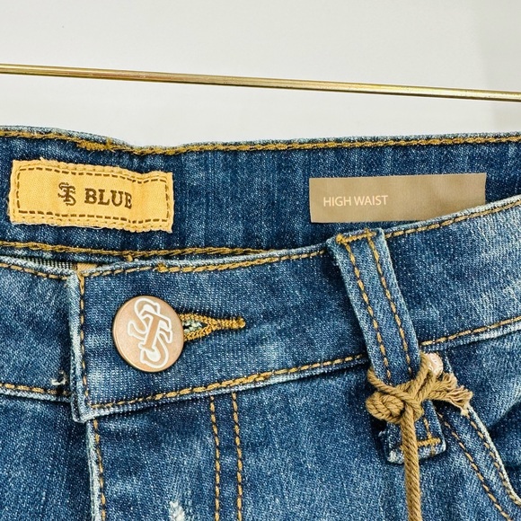 NEW STS Blue High Waisted Distressed Embroidered Denim Stretch Shorts 9 NWT - Picture 5 of 7